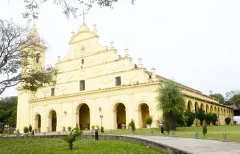 jubilo-y-meditacion-en-historica-iglesia-capitalina-de-la-santisima-trinidad-214045000000-1843097.jpg