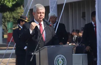 El ministro del Interior, Enrique Riera Escudero, anunció el fin de la era de padrinos políticos en la Policía Nacional.