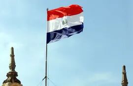 manana-se-festeja-el-dia-de-la-bandera-paraguaya-y-como-es-costumbre-varias-instituciones-publicas-empresas-y-comercio-lucen-los-colores-patrios-en-200416000000-1364446.jpg