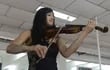 la-violinista-andrea-gonzalez-tocara-esta-noche-con-la-osca-el-concierto-para-violin-y-orquesta-de-max-bruch-luego-quiere-realizar-conciertos-popular-191530000000-571765.jpg
