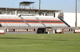 El estadio Adrián Jara, de Luque, albergará el duelo que protagonizarán General Díaz y 3 de Febrero RB hoy en turno matinal.