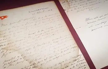 Una carta escrita a bordo del RMS Titanic por un pasajero uruguayo y enviada desde Irlanda a su hermano el 11 de abril de 1912 fue subastada en Montevideo por 12.000 dólares.