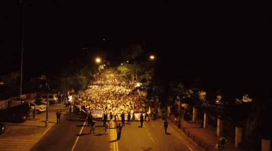 Marcha de estudiantes universitarios exigiendo Arancel Cero y derogación de la Ley Hambre Cero.