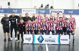 Plantel de Presidente Hayes, que se impuso en la final a Coronel Escurra y consiguió el título en la División de Honor de Futsal.