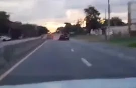 Dos violentos choques en ruta PY02 en Ypacaraí. (captura de video).