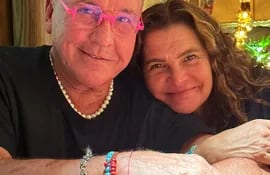 Ricardo Montaner y Marlene Rodríguez aguardando las 00.00 de este 8 de setiembre. "Esperando los 66 con mi amada", escribió el músico junto a esta postal. (Instagram/Ricardo Montaner)