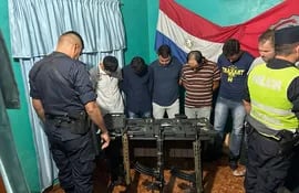 Supuesto grupo de exterminio que fue detenido en Yguazú Alto Paraná que tendría intenciones de silenciar a detenidos caso megarrobo a cambistas de CDE.