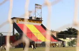 El estadio Alfonso Colmán albergará el decisivo duelo entre Sport Colombia y Humaitá, que pelean por quedarse con el segundo cupo de ascenso a la Primera División B.