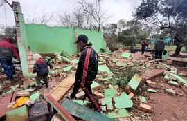 Unas 5 familias perdieron todo lo que tenían y otras 40 fueron afectadas por el fuerte temporal.