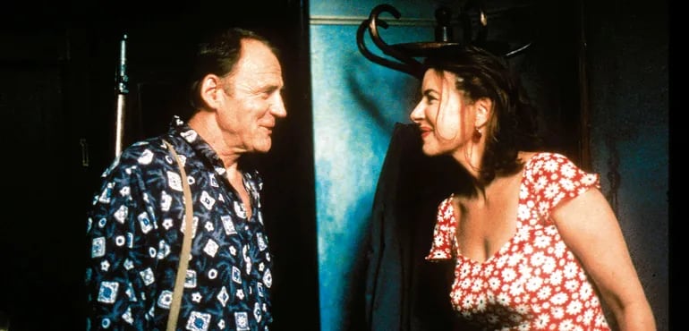 Bruno Ganz y Licia Maglietta en una escena de la película "Pan y Tulipanes", que se exhibirá este miércoles 15 en el Instituto Dante Alighieri.