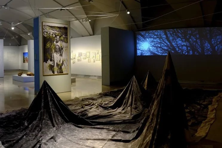 Vista de la muestra "El cielo Ishir: Relatos cosmogónicos del Chaco Paraguayo" que se puede disfrutar en el Museo América de Madrid hasta el mes de octubre.