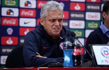Reinaldo Rueda dejó de ser el entrenador de la selección de Chile