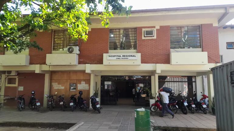 Fachada de Hospital Regional de Coronel Oviedo.