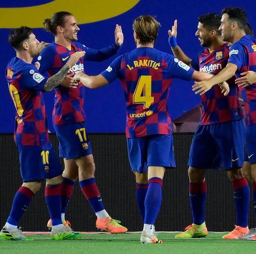 Festejo del gol de Luis Suárez para la victoria del Barcelona.
