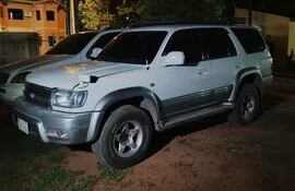 Esta camioneta fue recuperada en Mariano Roque Alonso y fue denunciada como robada en Asunción.