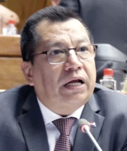 Tadeo Rojas, exministro del Interior del gobierno de Horacio Cartes, desoyó el mandato de su sector y acompañó a la oposición.