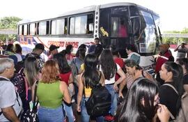 Unas 100.000 personas ya pasaron por la Estación de Buses de Asunción (EBA).