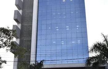 Sede central de Bancop, sobre la avenida Mariscal López de Asunción. El objetivo del banco es seguir creciendo en el segmento pymes que actualmente ocupa el 30% de su cartera total.