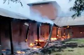 Incendio en el Instituto Paraguayo de Tecnología Agraria (IPTA), ubicado sobre la ruta IX “Transchaco”, en el kilometro 412 de Teniente Irala Fernández, departamento de Presidente Hayes.
