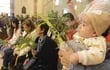 la-semana-santa-se-inicio-ayer-con-la-tradicional-bendicion-de-los-ramos-durante-la-celebracion-liturgica-celebrada-por-la-iglesia-catolica-miles-d-205014000000-1071226.jpg