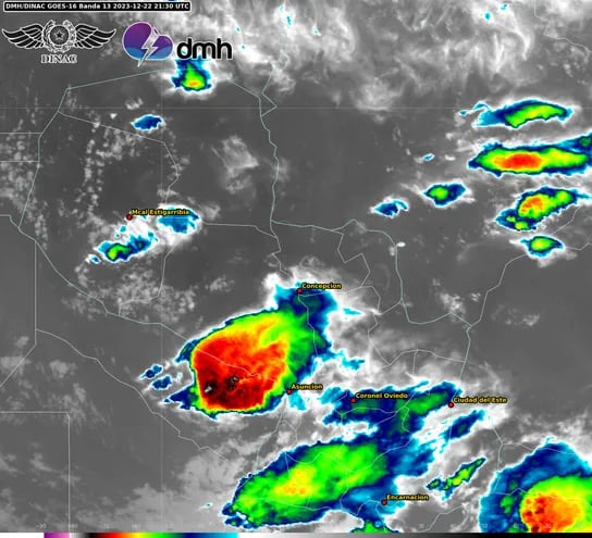 Alertan de tormentas para Asunción y otros siete departamentos para la noche de hoy.