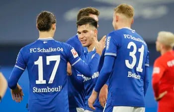 Schalke consiguió su segunda victoria en la Bundesliga