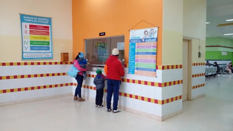 Desde el Hospital Acosta Ñu pidieron reforzar la práctica del protocolo de higiene, uso de tapabocas para ayudar a que el sistema sanitario no colapse.