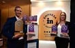 Eduardo Quiroga, gerente general de IDESA, junto Elizabeth Elli, gerente de Personas y Sostenibilidad, recibieron los sellos de "Empresa in".