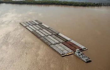 El río Paraguay nos conecta con la hidrovía y es la principal vía de salida y entrada para el comercio internacional, de allí la importancia del plan maestro de navegabilidad.