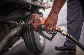 El precio del combustible volverá a ser modificado este mes (Imagen ilustrativa).