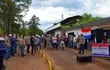 Sindicalistas de la Planta Alcoholera de Petropar de Mauricio J. Troche bloquean el acceso principal al ingenio.