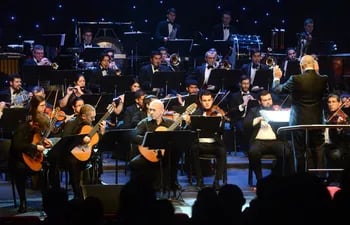 el-trio-cardoso-junto-con-la-orquesta-sinfonica-nacional-dirigidos-por-juan-carlos-dos-santos--212213000000-1750098.jpg