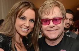 Britney Spears y Elton John presentaron hoy el sencillo "Hold me closer", que marca el regreso de la cantante a la música luego de seis años.