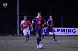 Bobadilla jugó su segundo partido con la casaca azulgrana, y el primero en el Apertura.