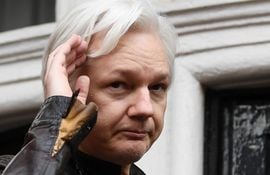 El exespía, Julian Assange.