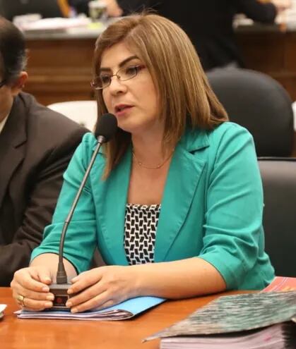 Fiscala Yrides Ávila, enjuiciada por el JEM.