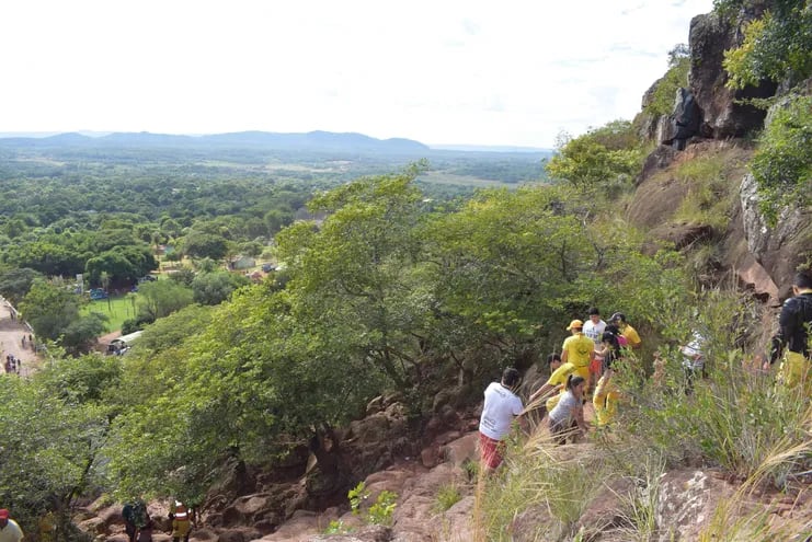 El legendario Cerro Yaguarón.