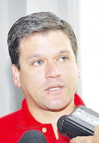 Édgar Walko Araújo, exintendente de Yuty, acusado de lesión de confianza y producción de documentos no auténticos.