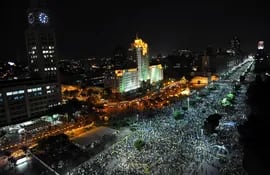 miles-de-personas-formaron-parte-de-las-manifestaciones-en-brasil-112605000000-567161.JPG