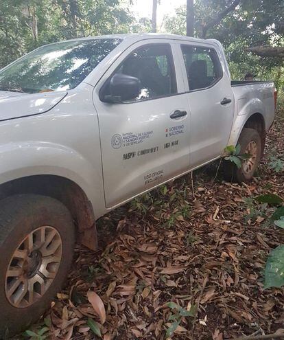 La camioneta Nissan Frontier del Senave, robada por los criminales, apareció en Itá.