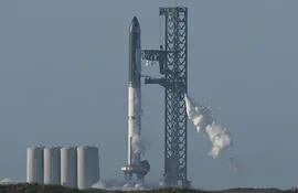 La nave Starship de SpaceX en la base de Boca Chica, Texas.  (AFP)