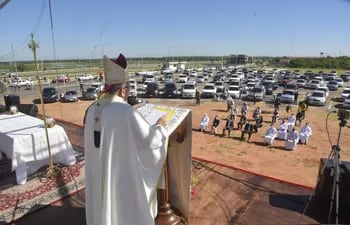 Una automisa se celebró en el predio de la Costanera de Asunción en el marco de la festividad de la Virgen de Caacupé.