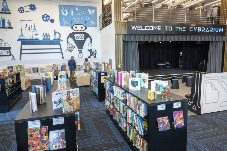 El Cybrarium de Homestead, Florida, ofrece a sus visitantes diversas actividades, más allá de los libros.
