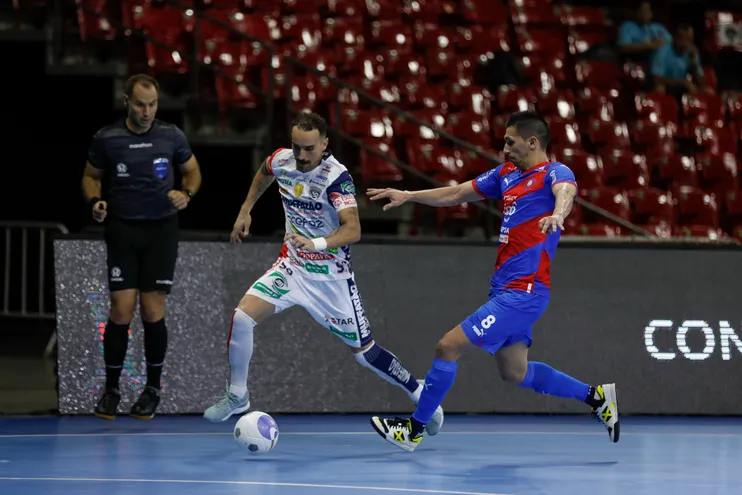 Cerro Porteño perdió con Cascavel Futsal de Brasil, vigente campeón, por la tercera fecha de la fase de grupos de la Copa Libertadores de Futsal FIFA.