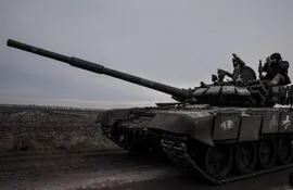 Un tanque ucraniano en la región de Járkov, el pasado martes.