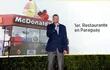 miguel-brunotte-presidente-de-servicios-rapidos-mcdonalds-paraguay-durante-la-presentacion-del-renovado-restaurante-de-aviadores-210540000000-1789927.jpg