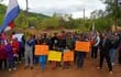 Pobladores de la compañía Tacuarita de Mbocayaty de Guairá se manifestaron en contra de una planta trituradora de piedras por contaminar el ambiente.