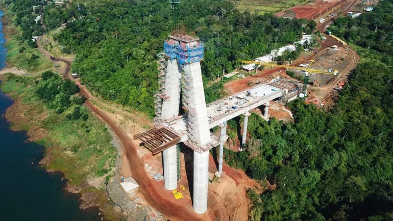 Puente de la Integración.
