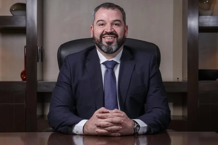 Enrique Berni, recientemente electo como concejal de la Junta Municipal de Asunción.