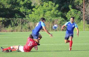 Acción en el juego Yacaré XV contra el team de la Unión Córdoba de Rugby. (Foto de URP)